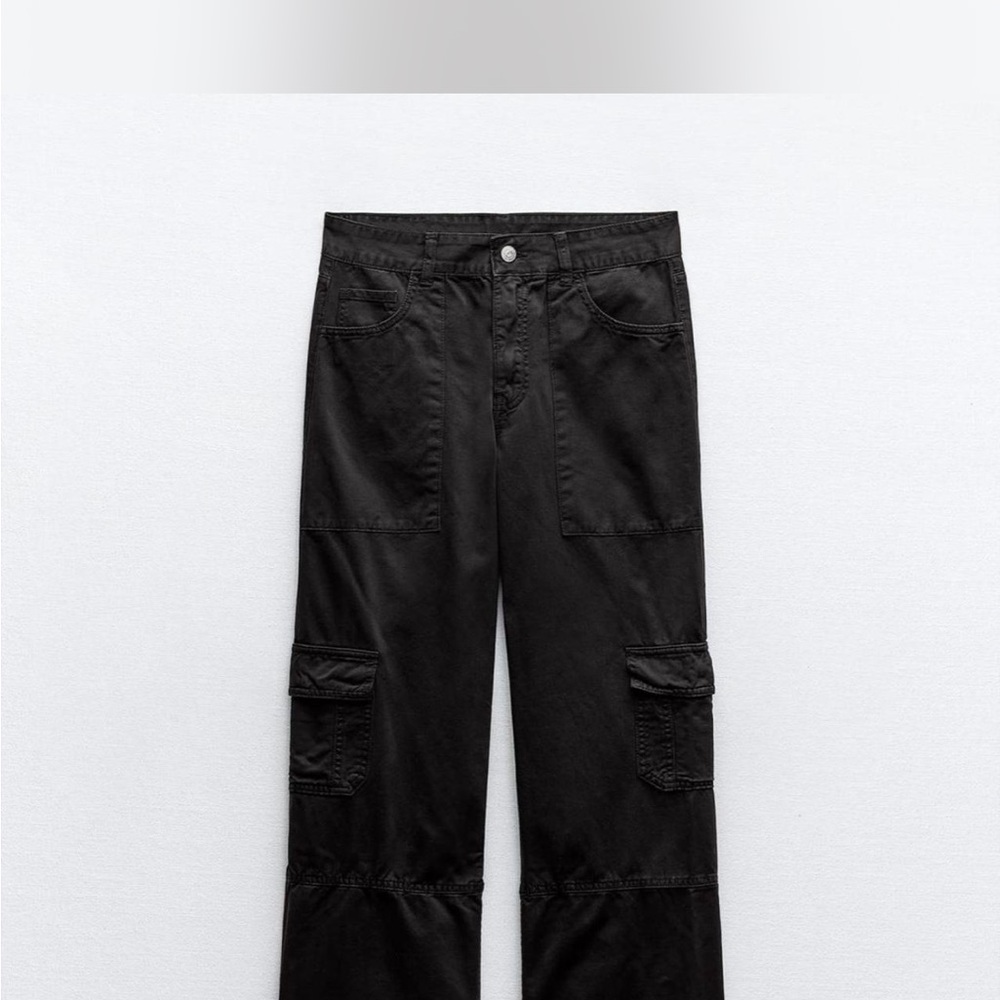 never worn before black cargo pants